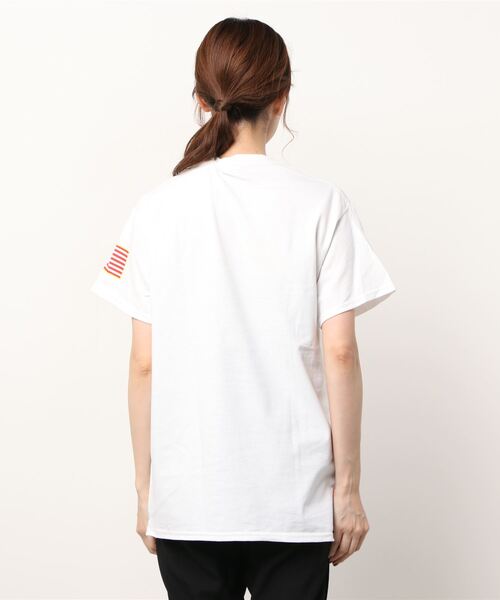 NASA(ナサ)の「GILDAN / NASA EXCLUSIVE TEE(Tシャツ/カットソー・レディース・ブラック/ホワイト・MEDIUM/X-LARGE/LARGE)」の4枚目の写真