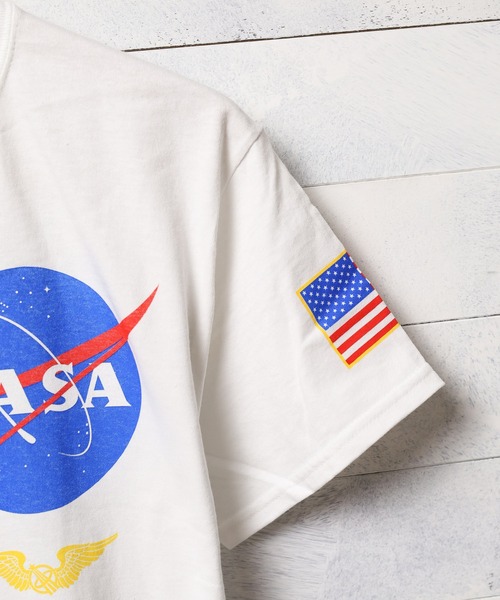 NASA(ナサ)の「GILDAN / NASA EXCLUSIVE TEE(Tシャツ/カットソー・レディース・ブラック/ホワイト・MEDIUM/X-LARGE/LARGE)」の6枚目の写真