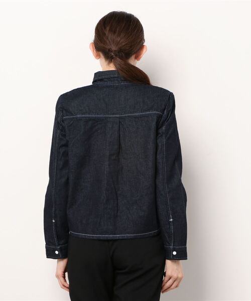 Levi's(リーバイス)の「LEVI'S(R) MADE & CRAFTED(R) BOLD SHOULDER シャツ(シャツ/ブラウス・レディース・ダークインディゴブルー・M/S/XS)」の3枚目の写真