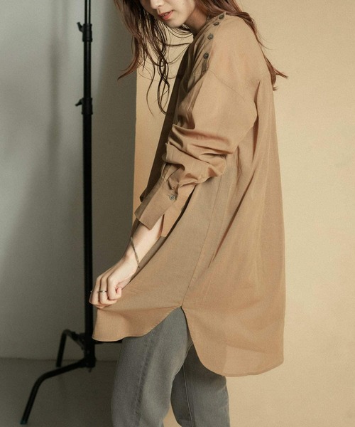 KBF(ケイビーエフ)の「タックスリーブコットンボイルシアーシャツ(シャツ/ブラウス・レディース・オフホワイト/ブラウン系その他/ブラック・ONE)」の22枚目の写真