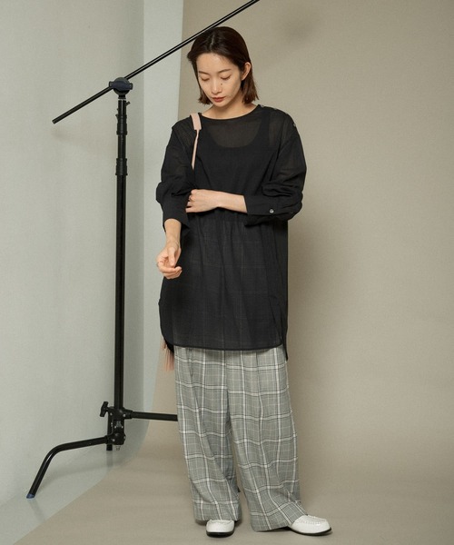 KBF(ケイビーエフ)の「タックスリーブコットンボイルシアーシャツ(シャツ/ブラウス・レディース・オフホワイト/ブラウン系その他/ブラック・ONE)」の9枚目の写真