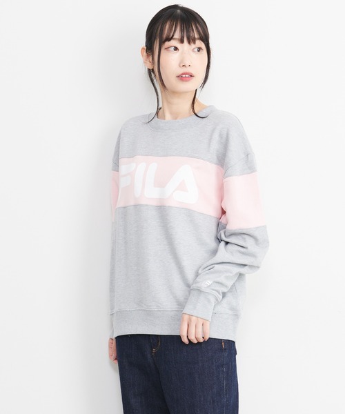 FILA(フィラ)の「FILA/フィラ ロゴプリント 配色切替 ビックシルエット トレーナー スウェット(スウェット・レディース・ネイビー/レッド/グレー/ホワイト/ブルー系その他・M/L/LL)」の2枚目の写真