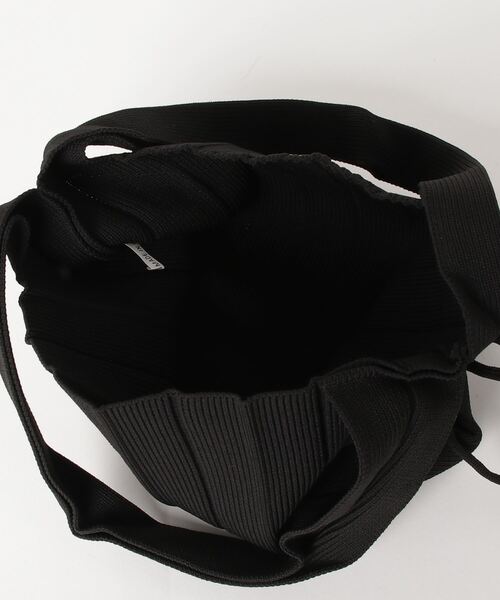 CALIFORNIA OUTFITTERS(カリフォルニア アウトフィッターズ)の「ニットプリーツトート(トートバッグ・レディース・ホワイト/ブラック/エメラルド/ブルー/レッド・ONE SIZE)」の15枚目の写真