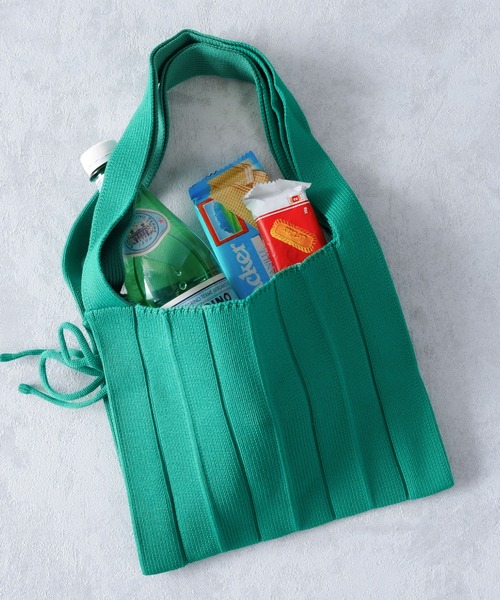 CALIFORNIA OUTFITTERS(カリフォルニア アウトフィッターズ)の「ニットプリーツトート(トートバッグ・レディース・ホワイト/ブラック/エメラルド/ブルー/レッド・ONE SIZE)」の8枚目の写真