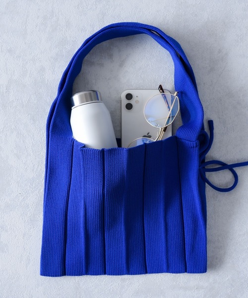 CALIFORNIA OUTFITTERS(カリフォルニア アウトフィッターズ)の「ニットプリーツトート(トートバッグ・レディース・ホワイト/ブラック/エメラルド/ブルー/レッド・ONE SIZE)」の10枚目の写真