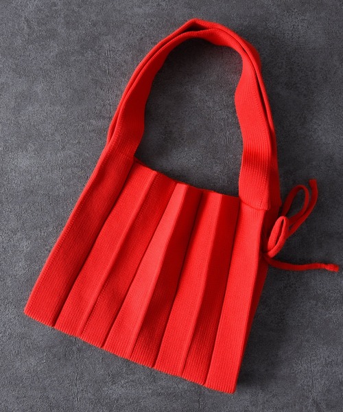 CALIFORNIA OUTFITTERS(カリフォルニア アウトフィッターズ)の「ニットプリーツトート(トートバッグ・レディース・ホワイト/ブラック/エメラルド/ブルー/レッド・ONE SIZE)」の11枚目の写真