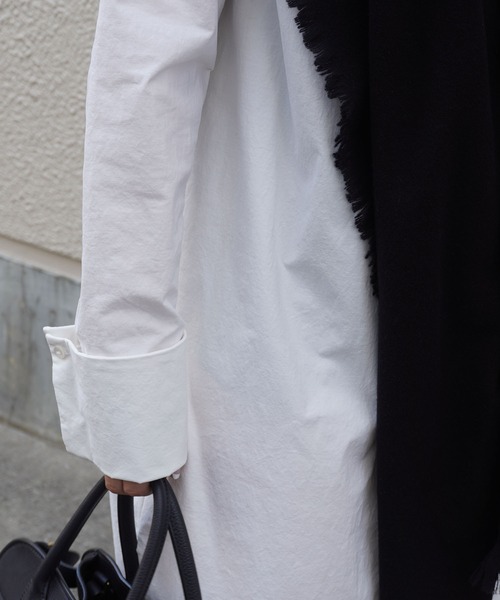 ETRE TOKYO（エトレトウキョウ）の「ロングシャツワンピース（シャツワンピース・レディース・イエロー/ホワイト/ネイビー・FREE）」の4枚目の写真