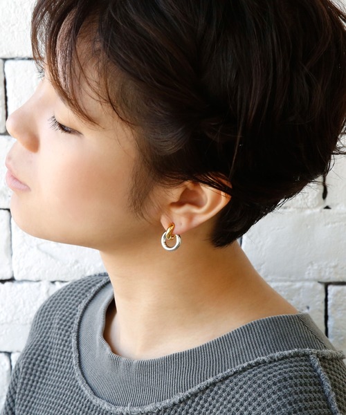 colleca la（コレカラ）の「[2WAY]ダブルリングピアス（ピアス（両耳用）・レディース・ゴールド/シルバー×ゴールド・ﾌﾘ-）」の10枚目の写真