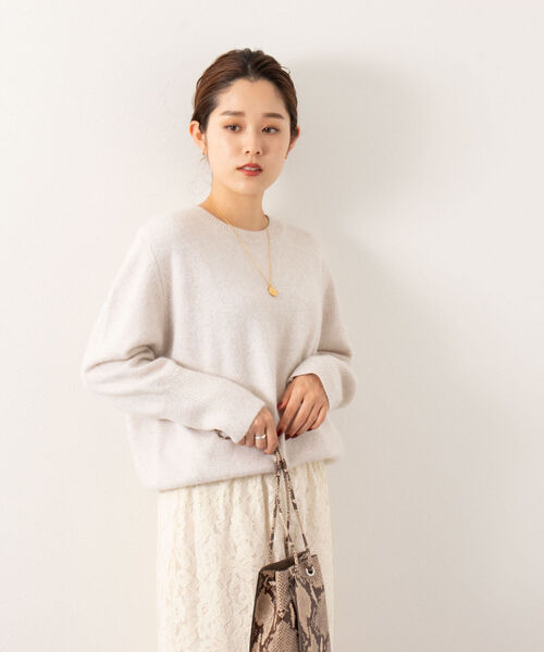 NOLLEY’S（ノーリーズ）の「ラクーン混クルーネックプルオーバーニット（ニット/セーター・レディース・ブラック/ベージュ/ラベンダー・38）」の12枚目の写真