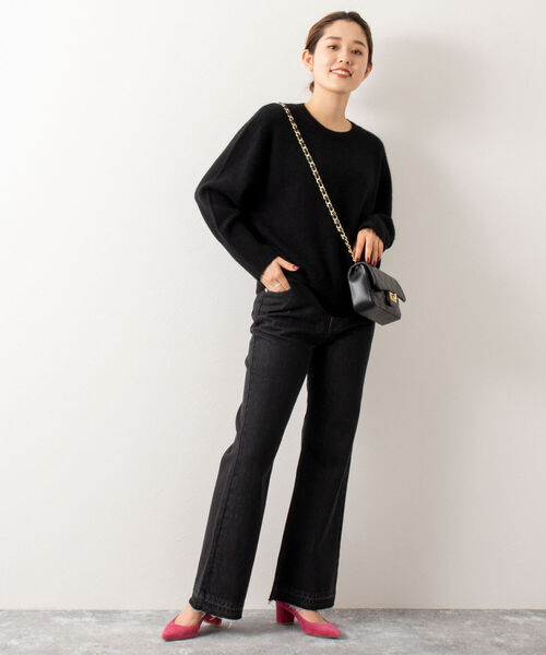 NOLLEY’S（ノーリーズ）の「ラクーン混クルーネックプルオーバーニット（ニット/セーター・レディース・ブラック/ベージュ/ラベンダー・38）」の7枚目の写真