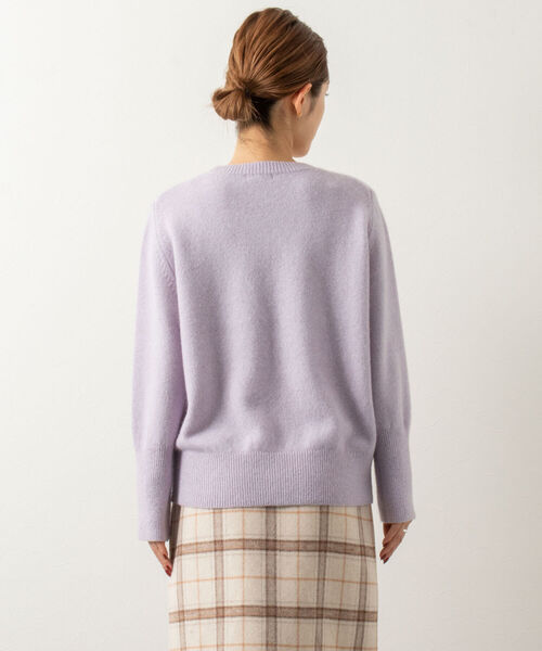 NOLLEY’S（ノーリーズ）の「ラクーン混クルーネックプルオーバーニット（ニット/セーター・レディース・ブラック/ベージュ/ラベンダー・38）」の18枚目の写真