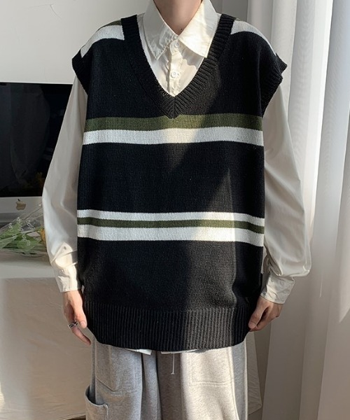 MGV(エムジーヴィー)の「Vネックストライプニットベスト(ベスト・メンズ・ホワイト/ブラック・MEDIUM/LARGE/X-LARGE)」の11枚目の写真