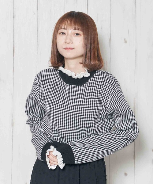 Clice de Paris(クリシェドゥパリス)の「K/ツートンフリルニット(ニット/セーター・レディース・ブラック/レッド・ONESIZE)」の6枚目の写真
