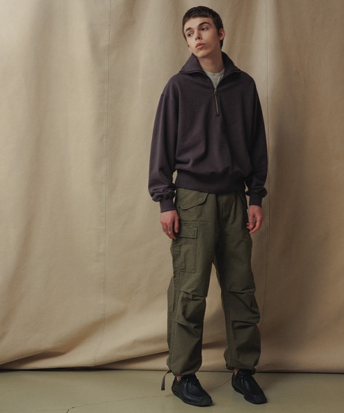 WILD LIFE TAILOR Adam et Rope'(ワイルドテーラーアダムエロペ )の「【WILD LIFE TAILOR】反毛裏毛 ハーフジップ スウェット(スウェット・メンズ・スミクロ/グリーン・M/L)」の20枚目の写真
