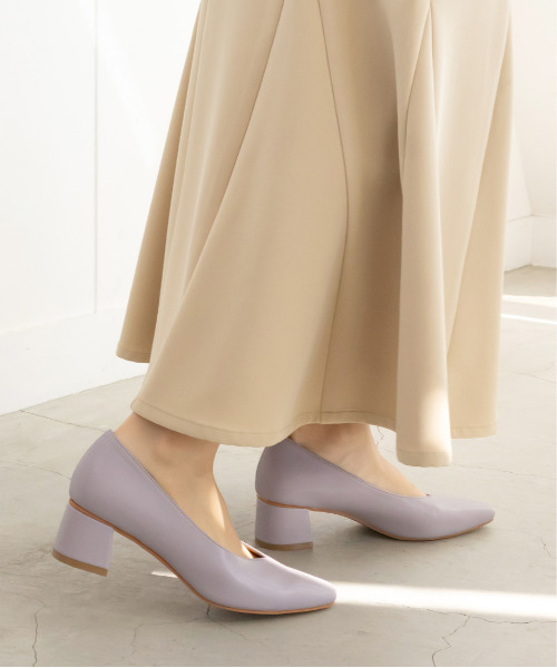 センターシームチャンキーヒールパンプス