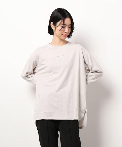 Samansa Mos2 blue(サマンサモスモスブルー)の「ロゴアソート長袖Tシャツ(Tシャツ/カットソー・レディース・シルバーグレー/オフホワイト/チャコール・フリ-)」の1枚目の写真