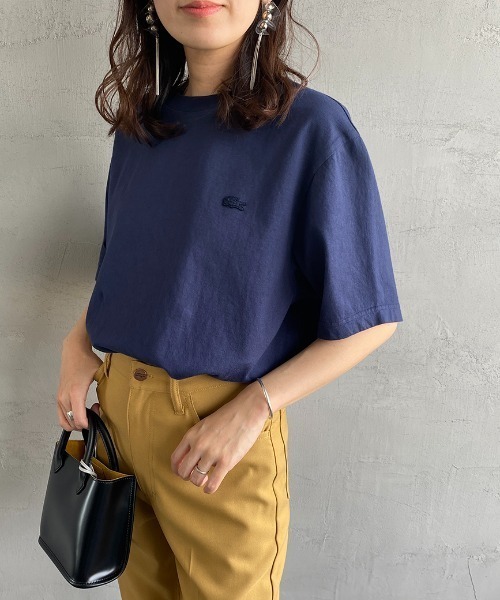 LACOSTE（ラコステ）の「[LACOSTE/ラコステ] クラシックフィット ワンポイントロゴTシャツ（Tシャツ/カットソー・レディース・オリーブ/ホワイト/ブラック/ベージュ/ネイビー・4/3/5/2）」の5枚目の写真