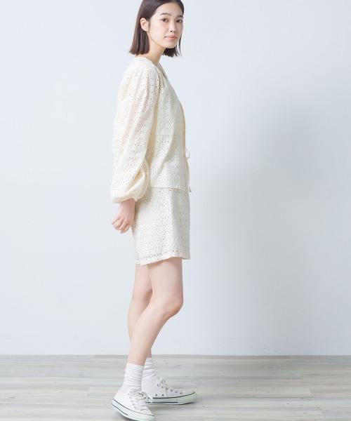 OMNES（オムネス）の「コモン柄ボリュームスリーブブラウス（シャツ/ブラウス・レディース・ホワイト/ブラック/ベージュ・FREE）」の16枚目の写真