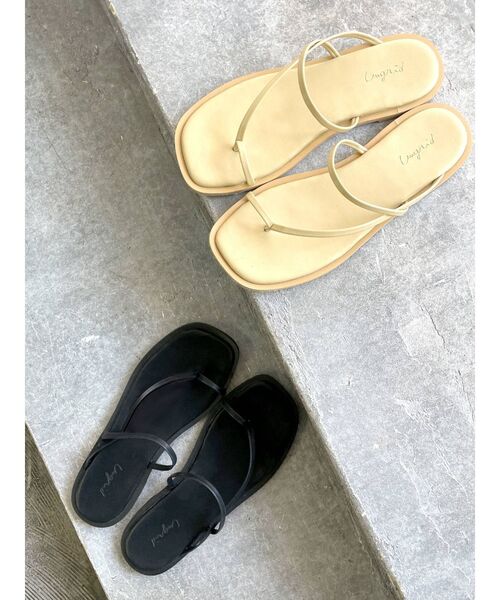 Ungrid（アングリッド）の「アシメフラットサンダル（サンダル・レディース・ブラック/グリーン系その他・S/M/L）」の4枚目の写真