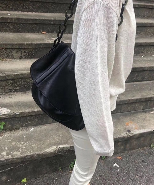 by muni:r（バイ ムニール）の「ヴィンテージボールドチェーンショルダーバッグ（ショルダーバッグ・レディース・ブラック・ONE SIZE）」の12枚目の写真