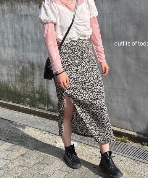 SHAGGIE（シャギー）の「スリット入りペンシルプリーツスカート（スカート・レディース・オレンジ/ブラック/ブラウン/ホワイト・FREE）」の12枚目の写真