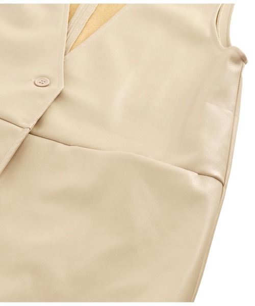 Settimissimo（セッティミッシモ）の「フェイクレザー切替ジレ（ベスト・レディース・ベージュ/ブラック・FREE）」の13枚目の写真