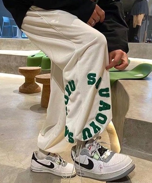 BASQUE magenta（バスクマゼンタ）の「サガラ刺繍ワイドイージートラックパンツ（その他パンツ・メンズ・ホワイト/ブラック・FREE）」の9枚目の写真