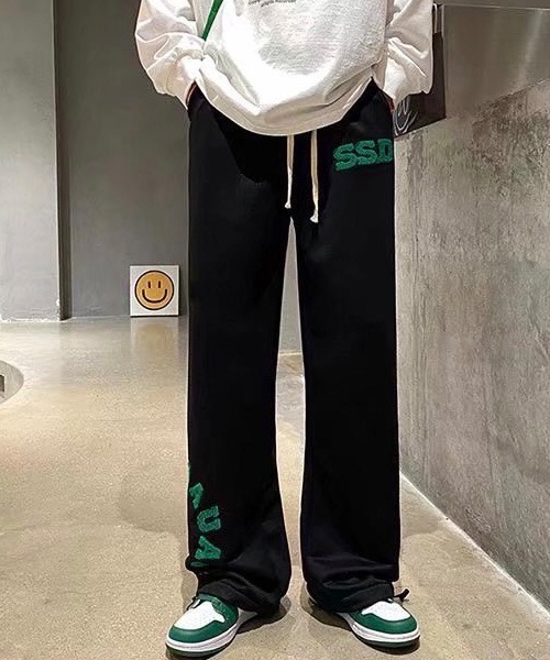 BASQUE magenta（バスクマゼンタ）の「サガラ刺繍ワイドイージートラックパンツ（その他パンツ・メンズ・ホワイト/ブラック・FREE）」の13枚目の写真