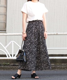 接触冷感、吸水速乾の機能性【HONEYSUCKLE ROSE】プリントスカーチョ