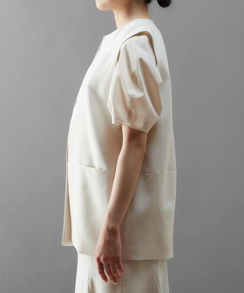 Tiara（ティアラ）の「ノーカラーベスト（ベスト・レディース・アイボリー/ブラック・FREE）」の6枚目の写真