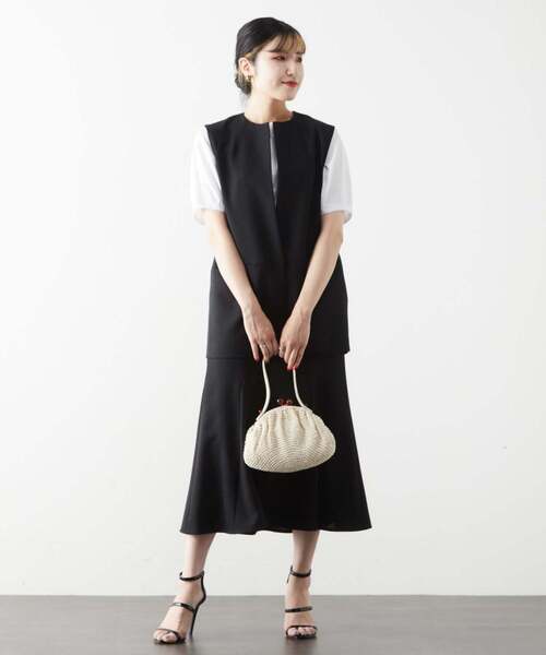 Tiara（ティアラ）の「ノーカラーベスト（ベスト・レディース・アイボリー/ブラック・FREE）」の13枚目の写真