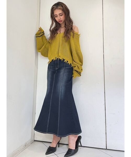 GYDA（ジェイダ）の「チルデンVネックグラインダー ニットトップス（ニット/セーター・レディース・ブラック/オフホワイト/マスタード・FREE）」の6枚目の写真