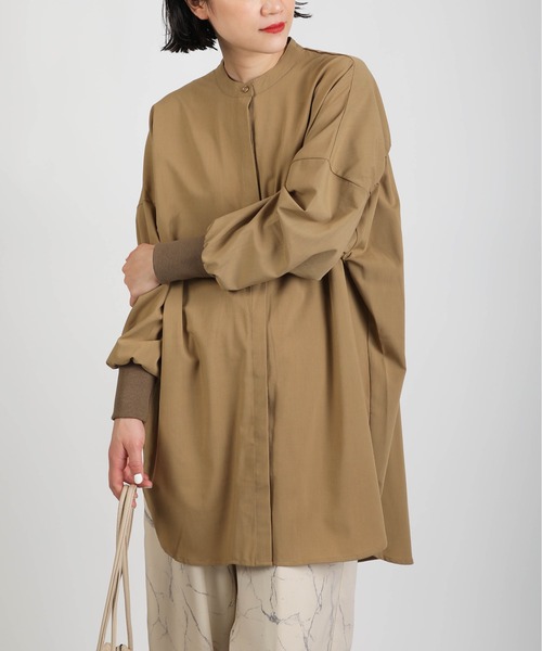 PICCIN（ピッチン）の「袖リブバックギャザーシャツ（シャツ/ブラウス・レディース・ブラック/モカ/キャメル・M）」の8枚目の写真