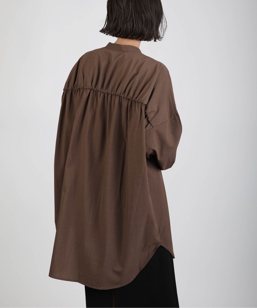 PICCIN（ピッチン）の「袖リブバックギャザーシャツ（シャツ/ブラウス・レディース・ブラック/モカ/キャメル・M）」の16枚目の写真