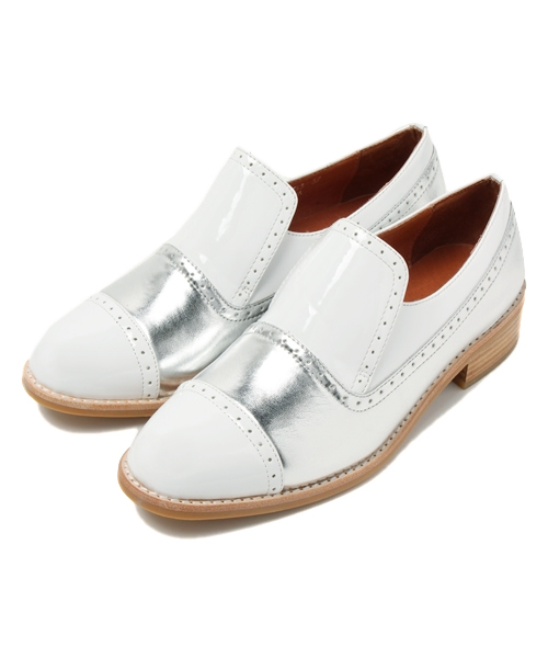 Jeffrey Campbell（ジェフリーキャンベル）の「カラーコンビオペラシューズ（その他シューズ・レディース・ホワイト×シルバー/ブラック×シルバー・38/36/37/35）」の2枚目の写真