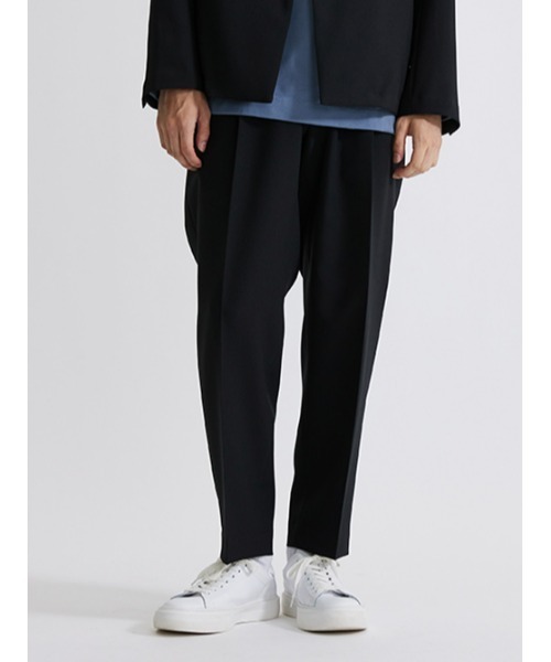 UNITED TOKYO（ユナイテッドトウキョウ）の「撥水relactionスラックス│セットアップ対応（スラックス・メンズ・ベージュ/カーキ/ブラック・1/2/3）」の5枚目の写真