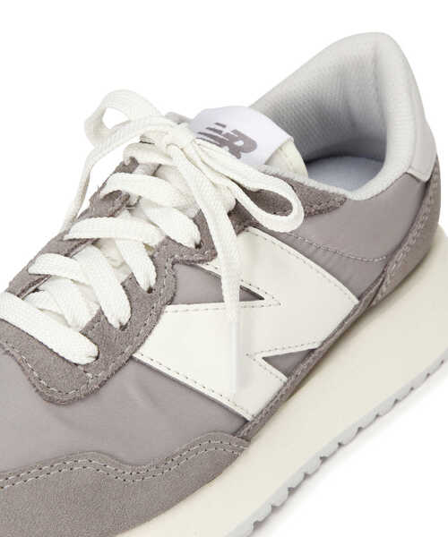 NEW BALANCE（ニューバランス）の「Ｎｅｗ　Ｂａｌａｎｃｅ　ＷＳ２３７（スニーカー・レディース・グレー/オフホワイト・23.5cm/24.0cm）」の14枚目の写真