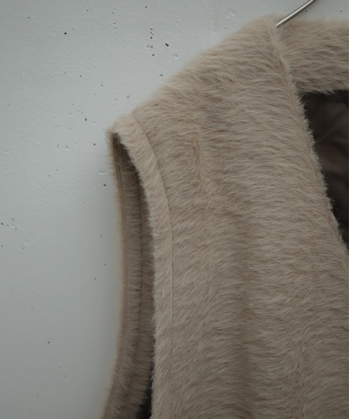 shiki tokyo(シキトウキョウ)の「Oversized Buttonless Fur Vest / オーバーサイズボタンレスファーベスト(ベスト・メンズ・ベージュ・FREE)」の18枚目の写真