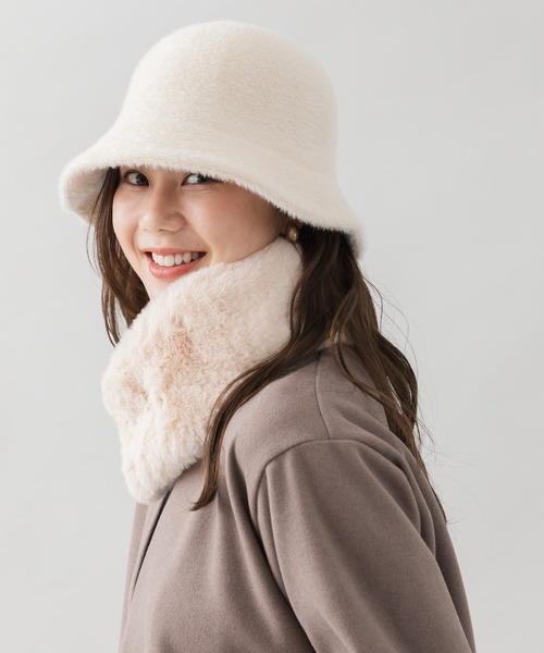 KATHARINE ROSS（キャサリンロス）の「【KATHARINE ROSS】マグネット留め エコファーティペット WEB限定（ネックウォーマー/スヌード・レディース・ベージュ/グレー・MEDIUM）」の11枚目の写真