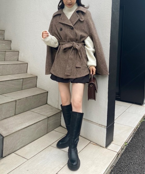 one after another NICE CLAUP(ワンアフターアナザーナイスクラップ)の「トレンドのスタイリング。マルチWAYポンチョコート(ポンチョ・レディース・アイボリー/モカ/ブラウン系その他/ブラック・FREE)」の14枚目の写真
