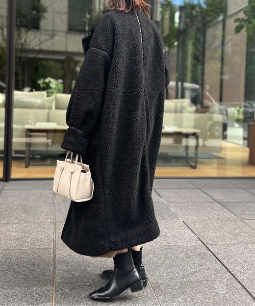 Chez toi(シェトワ)の「ボアチェスターコート(チェスターコート・レディース・ブラック/グレイッシュベージュ/アイボリー・FREE)」の22枚目の写真