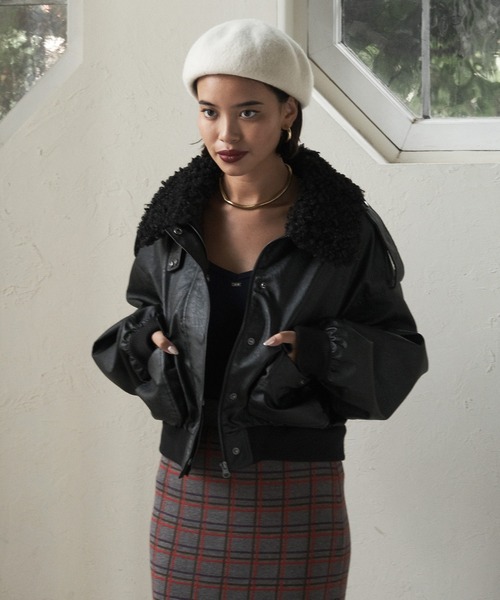 TINA：JOJUN（ティーナジョジュン）の「チャーム付き フェルトベレー帽 TINA：JOJUN（ハンチング/ベレー帽・レディース・アイボリー/ブラック/オレンジ・F）」の6枚目の写真