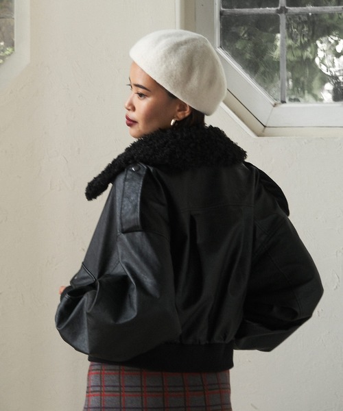 TINA：JOJUN（ティーナジョジュン）の「チャーム付き フェルトベレー帽 TINA：JOJUN（ハンチング/ベレー帽・レディース・アイボリー/ブラック/オレンジ・F）」の7枚目の写真