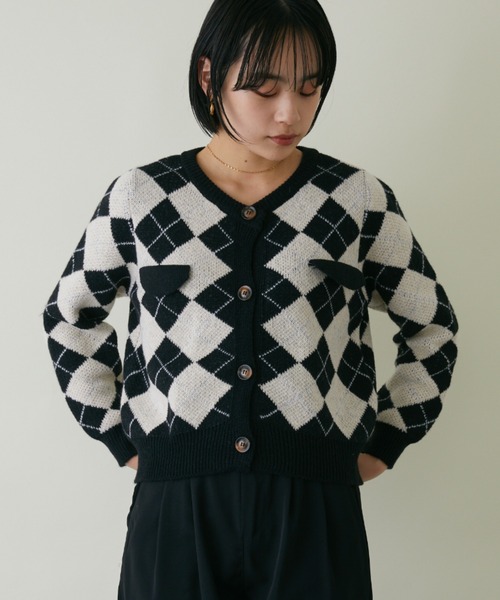 mebole(メボレ)の「アーガイル柄ニットカーディガン(カーディガン/ボレロ・レディース・ブラウン/ブラック/グレー・FREE)」の13枚目の写真
