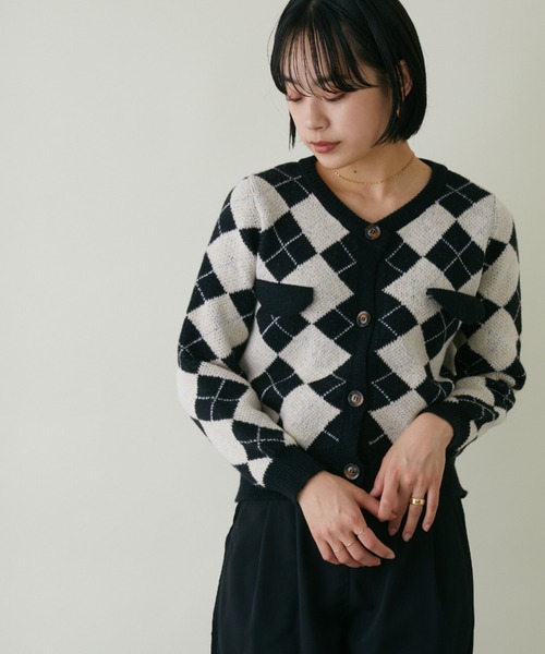 mebole(メボレ)の「アーガイル柄ニットカーディガン(カーディガン/ボレロ・レディース・ブラウン/ブラック/グレー・FREE)」の15枚目の写真
