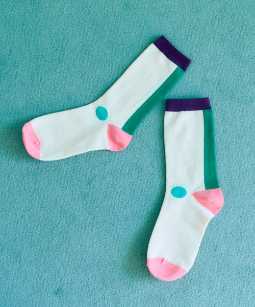 manana suerte（マニャーナスエルテ）の「カラーブロックソックス（ソックス/靴下・レディース・ブラック/オフホワイト/グレー・FREE）」の2枚目の写真