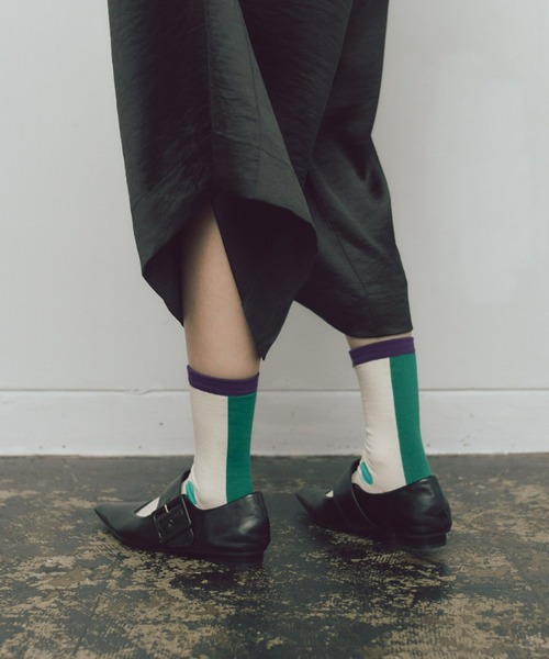 manana suerte（マニャーナスエルテ）の「カラーブロックソックス（ソックス/靴下・レディース・ブラック/オフホワイト/グレー・FREE）」の9枚目の写真