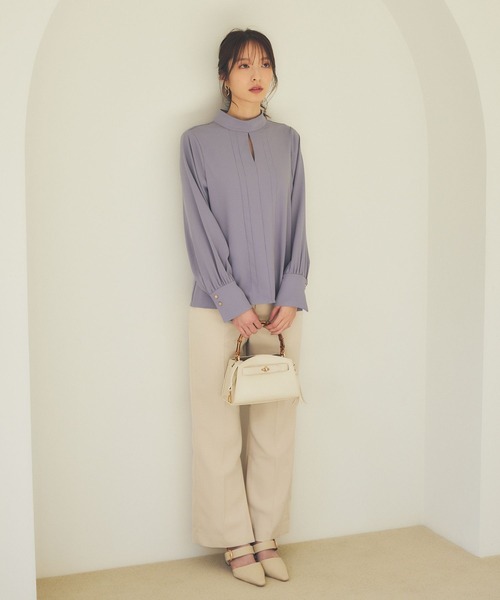 Andemiu（アンデミュウ）の「タックブラウス186514（シャツ/ブラウス・レディース・グリーン/アイボリー/ラベンダー・FREE）」の4枚目の写真