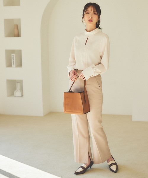 Andemiu（アンデミュウ）の「タックブラウス186514（シャツ/ブラウス・レディース・グリーン/アイボリー/ラベンダー・FREE）」の6枚目の写真