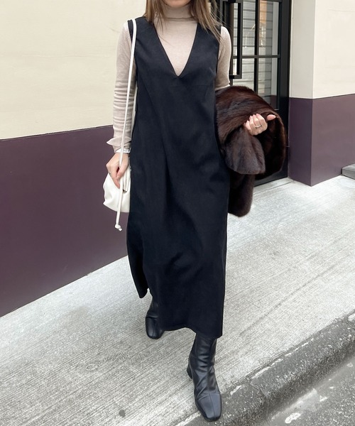 Lamoa(ラモア)の「Lamoa/Vネック ジャンパースカート(ワンピース・レディース・ブラック/グレー/ベージュ・MEDIUM/LARGE)」の17枚目の写真